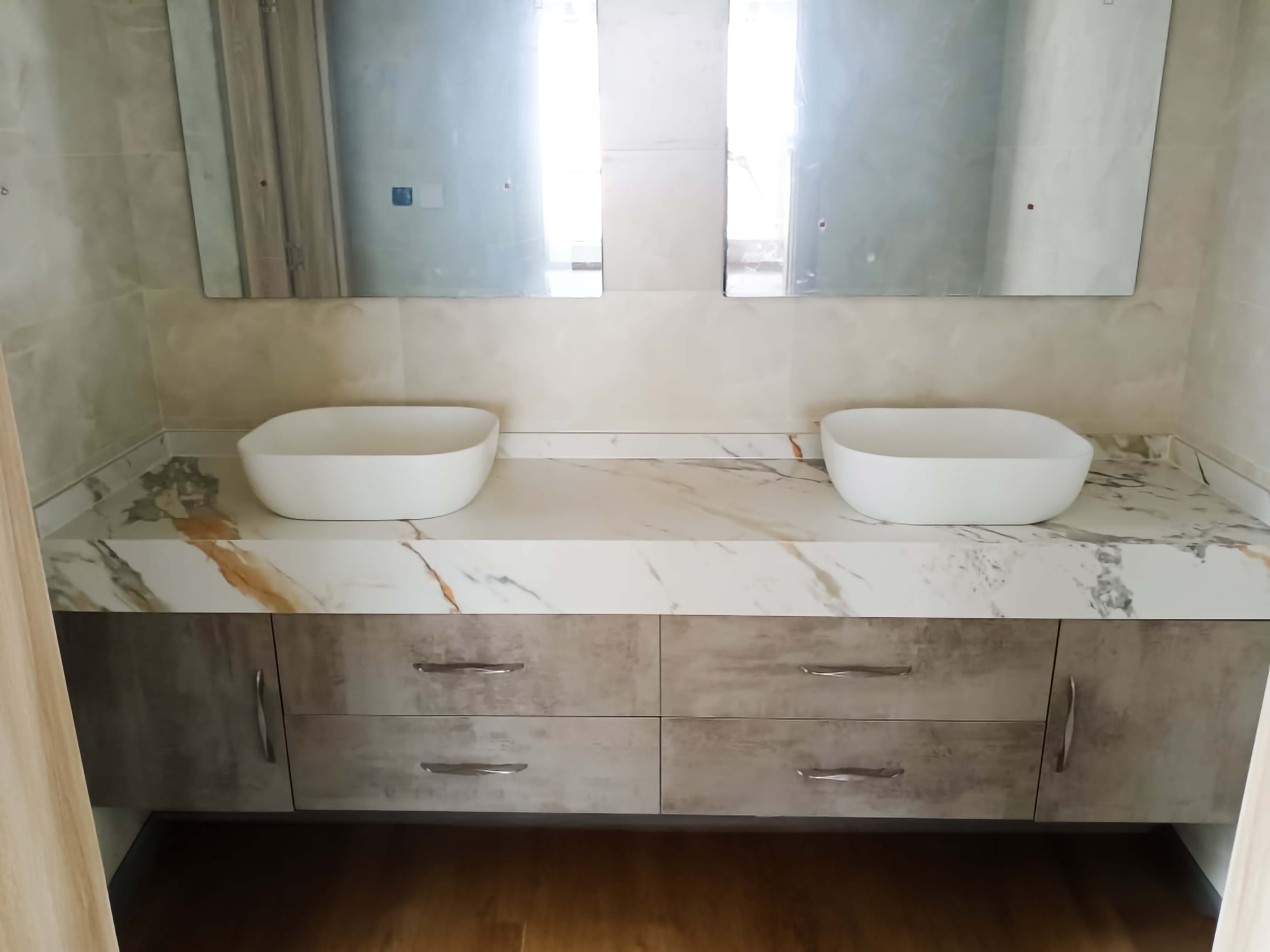 Stone & Wooden Vanity Design(106)