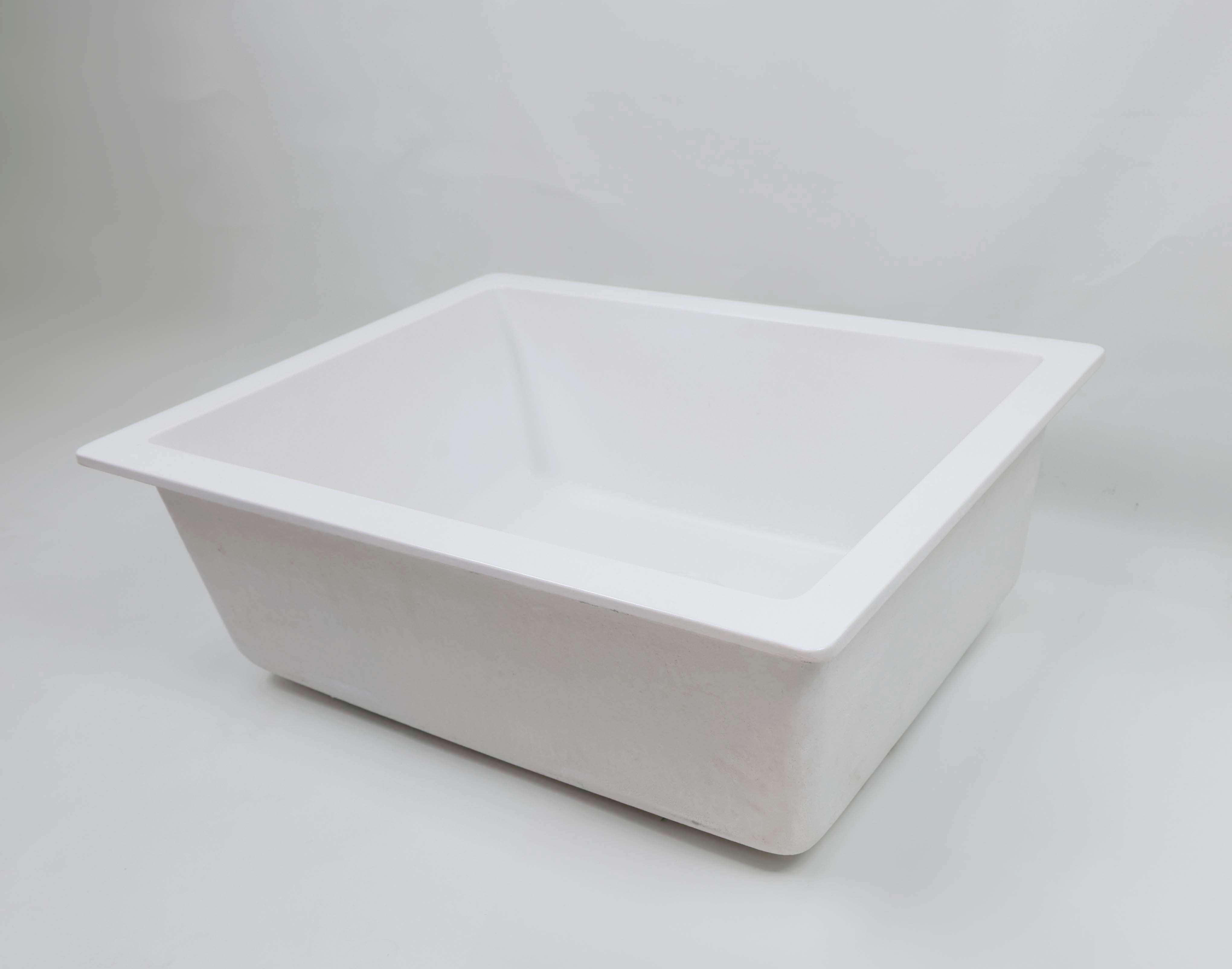 D-101-White